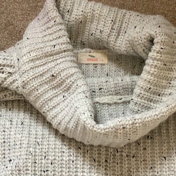 Hummingbird Cowl Neck Sweater 🖤🖤EUC - Picture 3 of 6